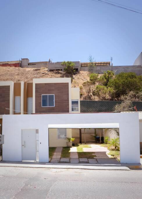 Agradable Casa Madeira Rosarito Holiday home *
